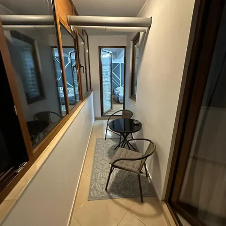 Apartament In Cartierul Verde ! アパート ブカレスト
