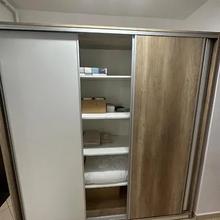 Apartament In Cartierul Verde ! Appartement Boekarest